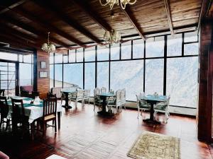 Faraway Cottages, Auli
