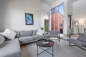 Werribee Spacious Retreat