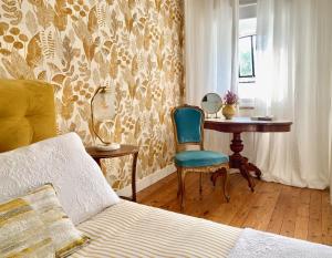 B&B / Chambres d'hotes Chateau de Gouyas : photos des chambres