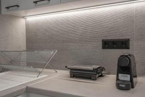 Chic Urban Studio close to Athens Landmarks