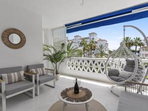 Beach Puerto Banús 3 Br Apartment