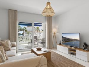 Beach Puerto Banús 3 Br Apartment