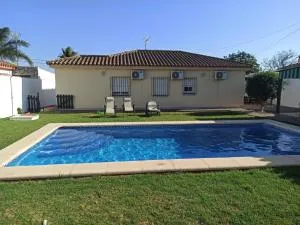 Casa Chiclana con Piscina Privada - Chiclana de la Frontera
