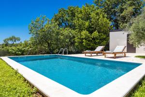 Casa Mirna for 7 people near Pula with sea view & only 2 km from the sea
