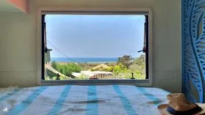 Cozy Seaview Glamping Caravan - Dor