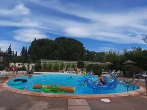 Relais du Salagou - Chalets climatisés proche Lac du Salagou - Saint-Saturnin-de-Lucian