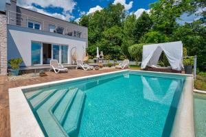 Sea view Villa Lina - with private pool, table tennis and pikado