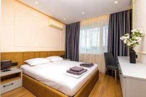 Sunset 2BR Apartment Parking included