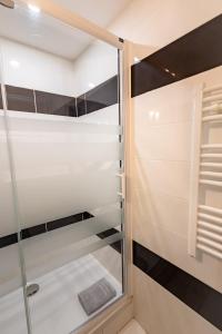 Appartements Le Canope - Grand Duplex Climatise, 2 Salles d-eau, Hypercentre : photos des chambres