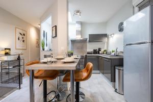 Appartements Le Canope - Grand Duplex Climatise, 2 Salles d-eau, Hypercentre : photos des chambres