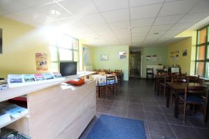 Auberges Ostal Scrignac - Gite d-etape de la Gare : photos des chambres
