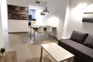PRECIOSO APARTAMENTO CON PISCINA EN LA COSTA BRAVa - Bufagañas