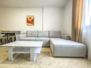 2 bedrooms 981