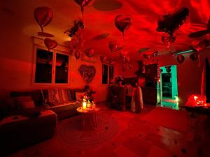 Maisons de vacances Lov'Appart Idylle a 2, piscine privee, sauna inclus : photos des chambres