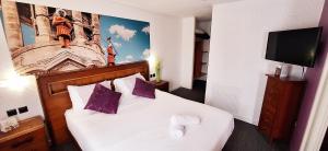 Hotels BRIT HOTEL Confort CAMBRAI : photos des chambres