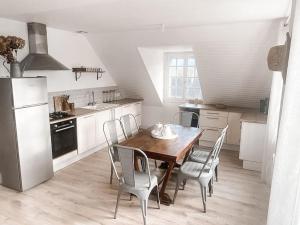Maisons de vacances Grande maison 17 personnes 10 kms des plages : photos des chambres