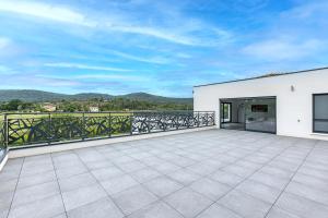 Appartements La Villa Danaud - Maison avec piscine et jacuzzi : photos des chambres