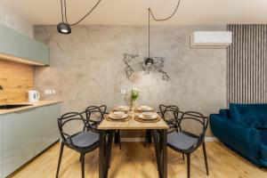 Czarna Perła by Perłowa Przystań Rent - Kołłątaja