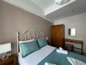 Artemis Rooms two steps by the sea