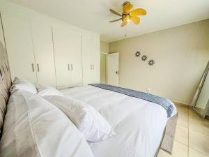 Self checkin - Modern Haven 2 Bedroom 43