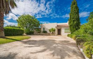 House With Pool Panoramic View