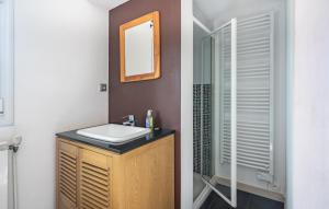 Maisons de vacances House With Pool Panoramic View : photos des chambres