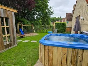 New 3 bedroom house 7 people - Wijchen