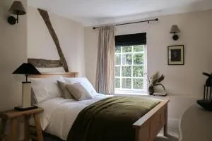 The Fleur de Lys - 泰晤士河畔的多切斯特