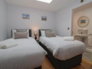 Waverley Cottage