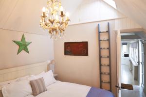 Little Lodge at Blue Door Barns