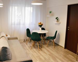 City Base I 2 BR apt Victoriei