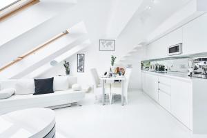 UNIQUE DESIGN Loft in middle of CENTRE of OLD TOWN with Netflix