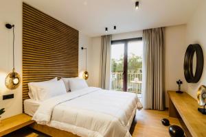 PARGA SUITES