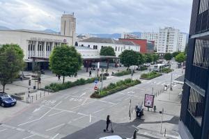 Horus Elegant Gare SNCF 4p