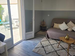 Petite Maison avec son jardin et accès indépendant à 14 mn de paris