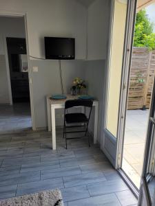 Appartements Petite Maison avec son jardin et acces independant a 14 mn de paris : photos des chambres