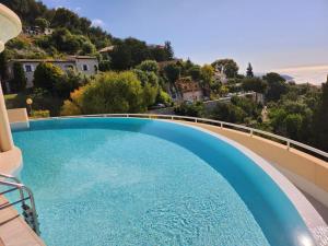 Appartements Spacieux appartement - Parking - Piscine - BV : photos des chambres