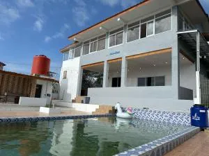 Jason Farm Villa - Nyomolong