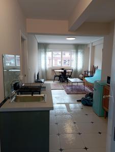 Apartamento completo, 2 dormitorios, Céntrico, Soleado y cerca de la Playa