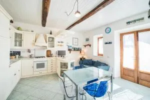 Perfume House - SantʼAndrea