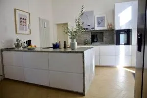 Lovely Townhouse near St Rémy - 沙托雷纳尔