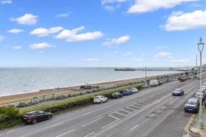 Cheeky Chappie with Sea Views
