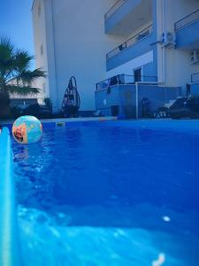 Apartments AM'AN with pool, Novalja 