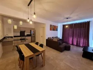 Lovely 2-bedroom apart, next to Park, Free Parking - Vacoas