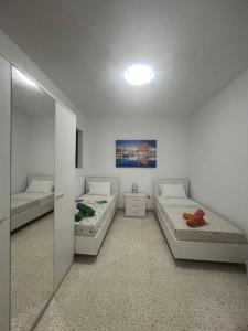 Sliema Waves - Oceanview Escape