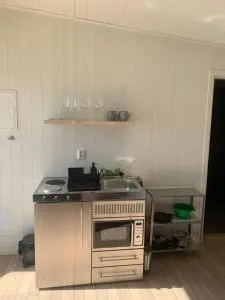 Bryggstuga med privat bastu - Furusund