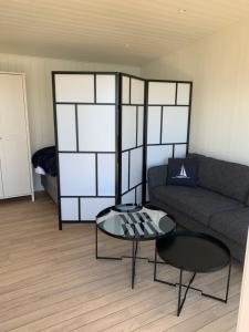 Bryggstuga med privat bastu