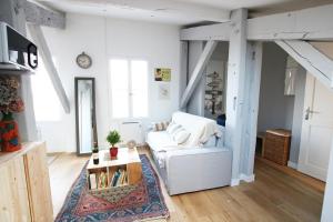 GuestReady - Sunny Attic Apt Near Grand Théâtre