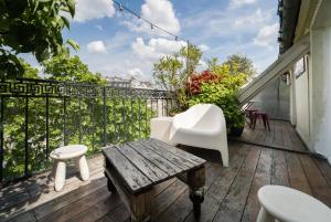 GuestReady - Cosy with Terrace near Passage Brady