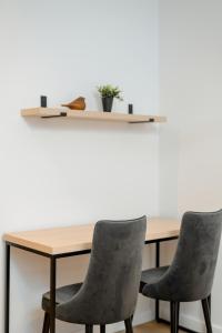 Modern Studios Plac Wolności by Noclegi Renters